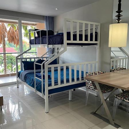 Atlantis Condo Resort Jomtien Exterior photo